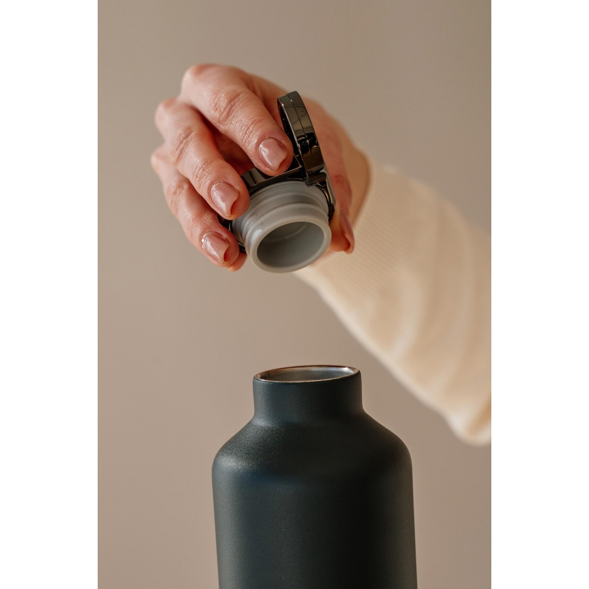 Equa - Stainless Steel Bottle Dark Grey 680ml