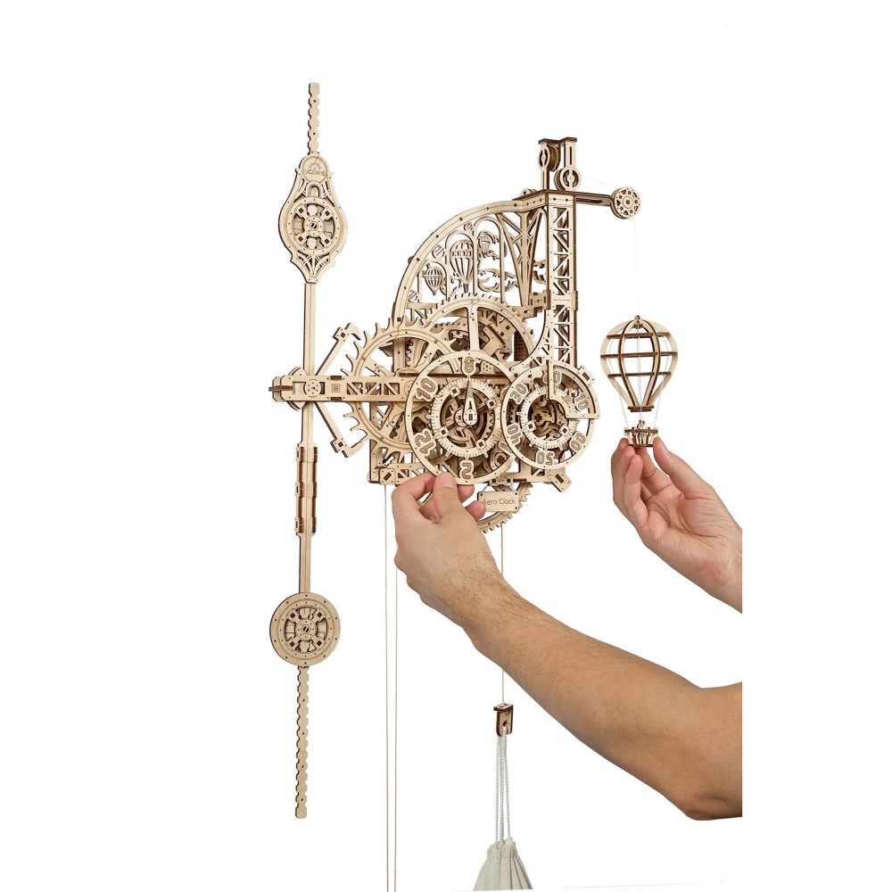 Ugears Μηχανικό 3D Παζλ - Κρεμαστό Ρολόι Τοίχου με εκκρεμές - 22 x 47 x 6.5 cm